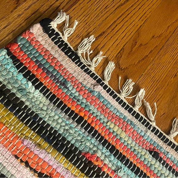 Handwoven Chindi Rug - Picture 10 of 10